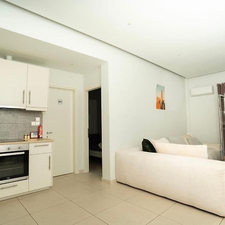 Homey Renovated 1 Bedroom Apartment In Kesariani Athens Ngoại thất bức ảnh